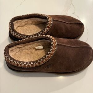 UGG Tasman